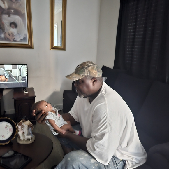 Meet your Posher, Kim - Picture 3 of 4